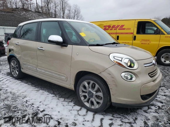 2015 FIAT 500L Lounge with VIN ZFBCFACH5FZ033778, listed as a Copart auction lot 42544395 with 20,888 mi miles and Salvage Title. Bid and sale history available at carsss.com. Image 4.