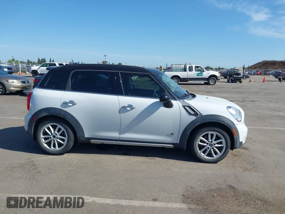 2016 MINI Countryman S z VIN WMWZC5C57GWU00192, wystawiony jako IAAI lot #42345660 z przebiegiem 57 683 mil mil oraz . Historia ofert i sprzedaży dostępna na DreamBid. Obrazek 13.