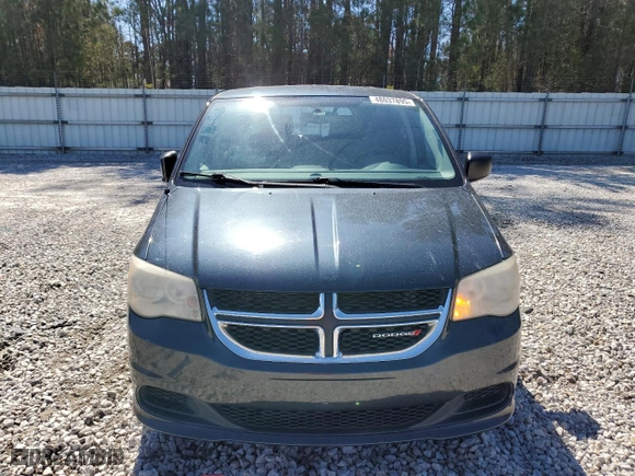2014 Dodge Grand Caravan SE with VIN 2C4RDGBG1ER340401, listed as a Copart auction lot 48037895 with 137,735 mi miles and Salvage Title. Bid and sale history available at carsss.com. Image 5.