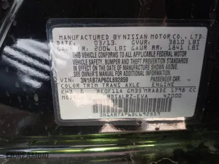 2013 Nissan Sentra SR with VIN 3N1AB7AP6DL692859, listed as a IAAI auction lot 41462052 with 124,370 mi miles. Bid and sale history available at carsss.com. Image 9.