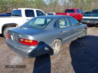 1998 Toyota Avalon XL with VIN 4T1BF18BXWU250149, listed as a IAAI auction lot 41568370 with 299,990 mi miles and . Bid and sale history available at DreamBid. Image 4.