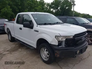 2019 Ford F-150 XL with VIN 1FTFX1E52KKD85150, listed as a IAAI auction lot 42124342 with 122,760 mi miles. Bid and sale history available at carsss.com. Image 1.