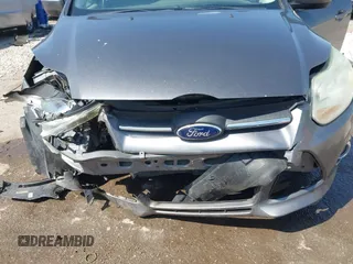 2012 Ford Focus SE с VIN 1FAHP3F20CL456565, выставлен на аукционе IAAI как лот 42045389 с пробегом 164 323 миль миль и . История ставок и продаж доступна на DreamBid. Изображение 6.