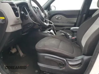 2016 Kia Soul with VIN KNDJN2A24G7300630, listed as a Copart auction lot 87965215 with 137,019 mi miles and Salvage Title. Bid and sale history available at carsss.com. Image 7.