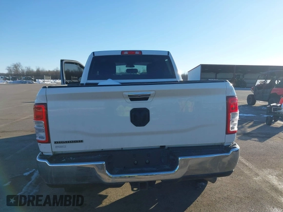 2019 Ram 2500 Big Horn with VIN 3C6UR5DJ3KG605871, listed as a IAAI auction lot 41292336 with 104,270 mi miles and . Bid and sale history available at DreamBid. Image 16.