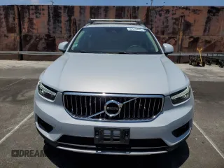 2021 Volvo XC40 Inscription with VIN YV4162UL5M2564818, listed as a Copart auction lot 58443445 with 36,557 mi miles and Salvage title. Bid and sale history available at DreamBid. Image 5.