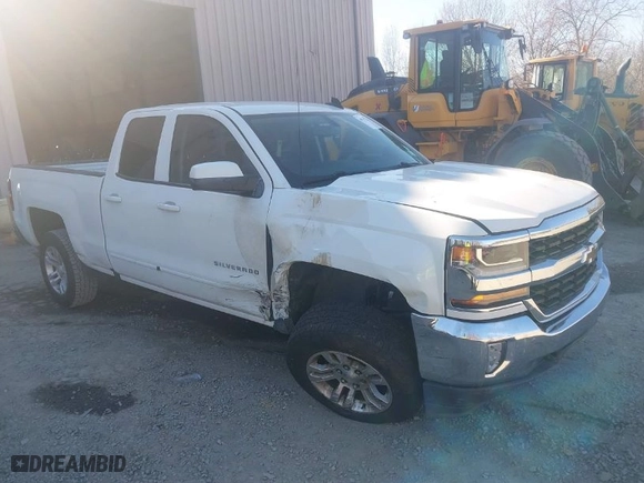 2019 Chevrolet Silverado 1500 LD LT with VIN 2GCVKPEC1K1187235, listed as a IAAI auction lot 40717347 with 90,737 mi miles. Bid and sale history available at carsss.com. Image 1.