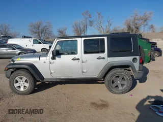 2010 Jeep Wrangler Unlimited Rubicon with VIN 1J4BA6H12AL109611, listed as a IAAI auction lot 40993956 with 151,239 mi miles and . Bid and sale history available at DreamBid. Image 15.