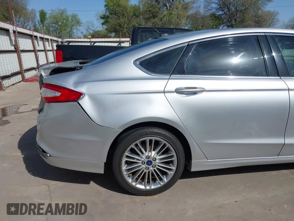 2016 Ford Fusion SE with VIN 3FA6P0HD5GR279541, listed as a IAAI auction lot 41849560 with 70,639 mi miles. Bid and sale history available at carsss.com. Image 18.