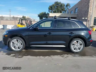 2019 Audi Q5 Premium Plus with VIN WA1BNAFY5K2063433, listed as a IAAI auction lot 41233819 with 55,056 mi miles. Bid and sale history available at carsss.com. Image 14.