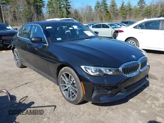 2019 BMW 3 Series 330i xDrive z VIN WBA5R7C59KFH30971, wystawiony jako IAAI lot #42005244 z przebiegiem 59 514 mil mil oraz . Historia ofert i sprzedaży dostępna na DreamBid. Obrazek 1.
