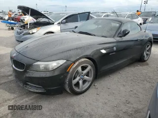2009 BMW Z4 sDrive30i with VIN WBALM53559E161382, listed as a Copart auction lot 74890204 with 0 mi miles and Salvage Title. Bid and sale history available at carsss.com. Image 1.