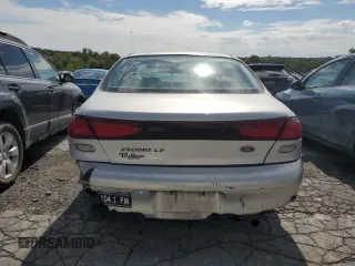 1997 Ford Escort LX with VIN 1FALP13P0VW173163, listed as a Copart auction lot 72039654 with 89,685 mi miles and Salvage Title. Bid and sale history available at carsss.com. Image 6.