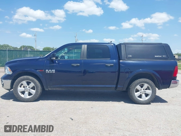 2015 Ram 1500 Big Horn z VIN 1C6RR7LM0FS659964, wystawiony jako IAAI lot #42510869 z przebiegiem 95 629 mil mil oraz . Historia ofert i sprzedaży dostępna na DreamBid. Obrazek 14.