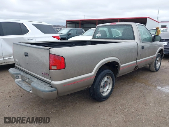 1998 GMC Sonoma with VIN 1GTCS1445WK505426, listed as a IAAI auction lot 41710516 with 112,703 mi miles. Bid and sale history available at carsss.com. Image 4.