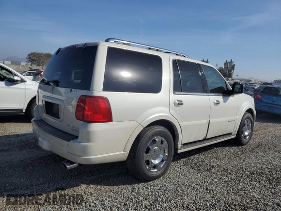 2005 Lincoln Navigator Luxury z VIN 5LMFU27535LJ20448, wystawiony jako Copart lot #45606605 z przebiegiem 221 452 mil mil oraz Czysty tytuł • Clean title. Historia ofert i sprzedaży dostępna na DreamBid. Obrazek 3.