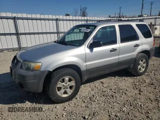 2005 Ford Escape XLT with VIN 1FMYU03135DA16393, listed as a Copart auction lot 74257404 with 144,665 mi miles and Clean Title. Bid and sale history available at carsss.com. Image 1.