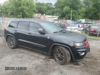 2017 Jeep Grand Cherokee Trailhawk with VIN 1C4RJFLG8HC847441, listed as a Copart auction lot 63779515 with 197,536 mi miles and Clean title. Bid and sale history available at DreamBid. Image 4.