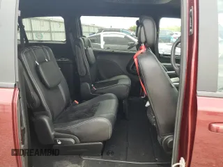 2018 Dodge Grand Caravan SXT z VIN 2C4RDGCG9JR138169, wystawiony jako Copart lot #55029105 z przebiegiem 52 782 mil mil oraz Szkoda całkowita • Salvage title. Historia ofert i sprzedaży dostępna na DreamBid. Obrazek 11.