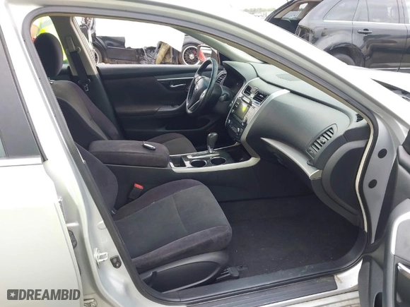 2013 Nissan Altima 2.5 SL with VIN 1N4AL3AP7DC141778, listed as a IAAI auction lot 41920140 with 223,176 mi miles. Bid and sale history available at carsss.com. Image 5.