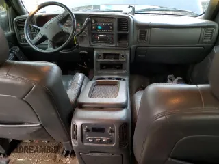 2005 GMC Sierra 3500 DRW Work Trk z VIN 1GTJK33235F863716, wystawiony jako Copart lot #84085004 z przebiegiem 233 369 mil mil oraz Szkoda całkowita • Salvage title. Historia ofert i sprzedaży dostępna na DreamBid. Obrazek 8.