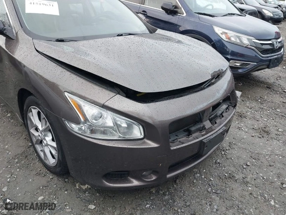 2013 Nissan Maxima 3.5 SV w/Premium Pkg with VIN 1N4AA5AP5DC819199, listed as a IAAI auction lot 41519631 with 122,934 mi miles. Bid and sale history available at carsss.com. Image 6.
