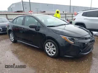 2023 Toyota Corolla LE z VIN 5YFB4MDE7PP022099, wystawiony jako IAAI lot #42495495 z przebiegiem 42 994 mil mil oraz . Historia ofert i sprzedaży dostępna na DreamBid. Obrazek 1.
