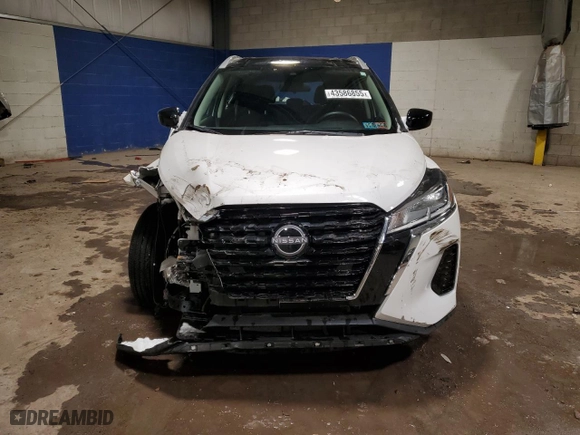 2023 Nissan Kicks SV with VIN 3N1CP5CV1PL526232, listed as a Copart auction lot 43586855 with 9,966 mi miles and Salvage Title. Bid and sale history available at carsss.com. Image 5.