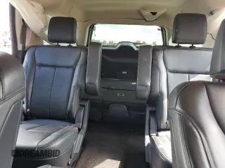 2022 Ford Expedition Max XLT with VIN 1FMJK1JT4NEA56932, listed as a Copart auction lot 61036945 with 32,728 mi miles and Salvage title. Bid and sale history available at DreamBid. Image 10.