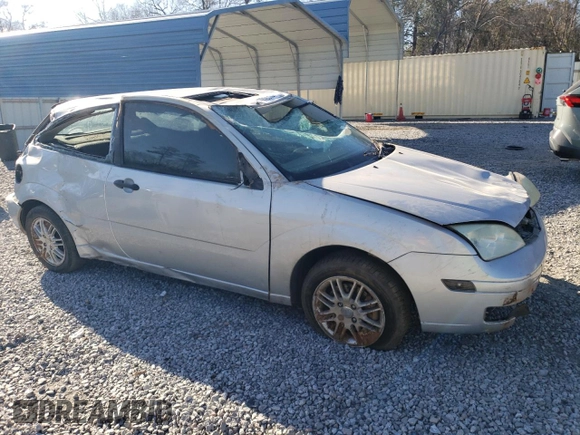 2005 Ford Focus S with VIN 3FAFP31N95R153930, listed as a Copart auction lot 47019315 with 96,985 mi miles and Salvage title. Bid and sale history available at DreamBid. Image 4.
