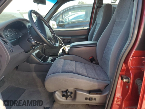 1999 Ford Explorer XLT с VIN 1FMZU35P0XZB52784, выставлен на аукционе Copart как лот 47563025 с пробегом 89 669 миль миль и Списание • Salvage title. История ставок и продаж доступна на DreamBid. Изображение 7.