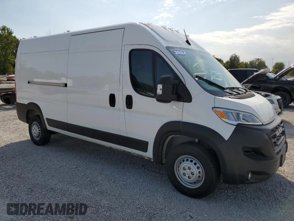 2024 Ram ProMaster Cargo Tradesman with VIN 3C6LRVDG8RE114010, listed as a Copart auction lot 68368704 with 13 mi miles and Salvage Title. Bid and sale history available at DreamBid. Image 4.