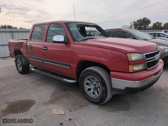 2007 Chevrolet Silverado 1500 Classic LS with VIN 2GCEK13V671167846, listed as a Copart auction lot 67841754 with 212,275 mi miles and Salvage Title. Bid and sale history available at carsss.com. Image 4.