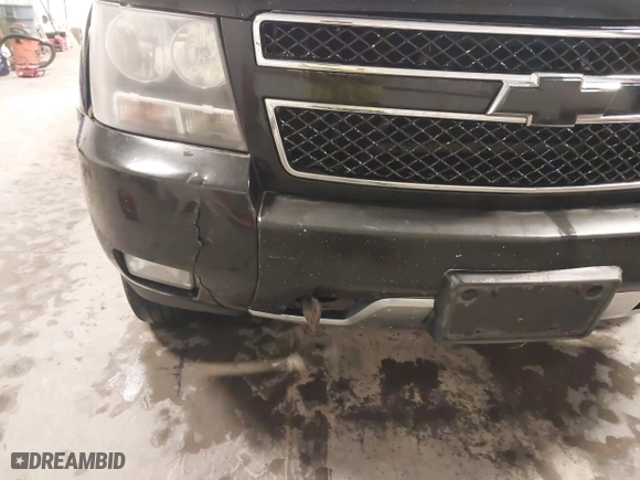 2008 Chevrolet Avalanche LS with VIN 3GNFK12378G169464, listed as a IAAI auction lot 41371639 with 246,490 mi miles. Bid and sale history available at carsss.com. Image 6.