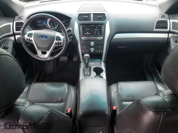 2014 Ford Explorer XLT z VIN 1FM5K7D84EGC21975, wystawiony jako Copart lot #58429485 z przebiegiem 159 240 mil mil oraz Szkoda całkowita • Salvage title. Historia ofert i sprzedaży dostępna na DreamBid. Obrazek 8.