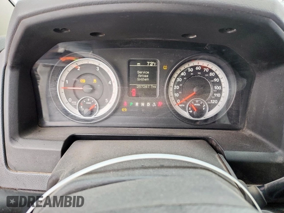 2013 Ram 2500 Tradesman z VIN 3C6UR5CL3DG558069, wystawiony jako Copart lot #58014745 z przebiegiem 257 287 mil mil oraz Szkoda całkowita • Salvage title. Historia ofert i sprzedaży dostępna na DreamBid. Obrazek 9.