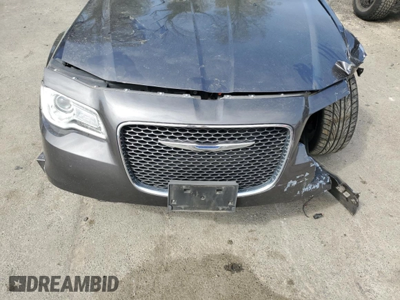 2018 Chrysler 300 Limited z VIN 2C3CCAEG7JH159616, wystawiony jako Copart lot #53839185 z przebiegiem 156 482 mil mil oraz Szkoda całkowita • Salvage title. Historia ofert i sprzedaży dostępna na DreamBid. Obrazek 11.