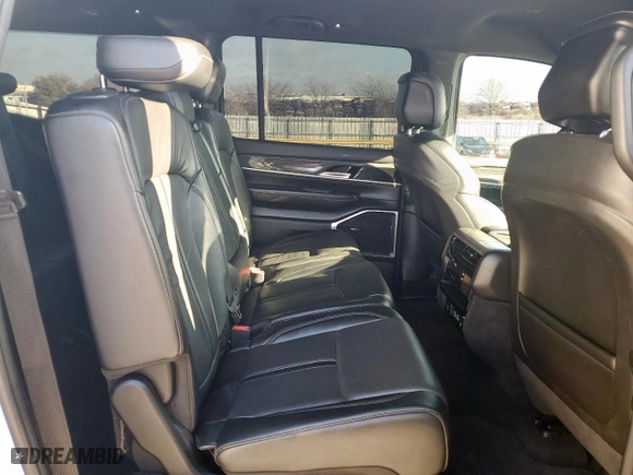 2022 Jeep Wagoneer Series II with VIN 1C4SJUBTXNS202022, listed as a Copart auction lot 46900585 with 62,031 mi miles and Clean Title. Bid and sale history available at carsss.com. Image 11.