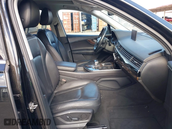 2017 Audi Q7 Premium Plus with VIN WA1LAAF75HD047107, listed as a IAAI auction lot 42056200 with 94,696 mi miles. Bid and sale history available at carsss.com. Image 5.