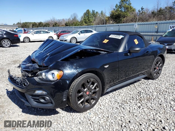 2018 FIAT 124 Spider Classica z VIN JC1NFAEK0J0136678, wystawiony jako Copart lot #47318535 z przebiegiem 57 326 mil mil oraz Szkody całkowita. Historia ofert i sprzedaży dostępna na DreamBid. Obrazek 1.
