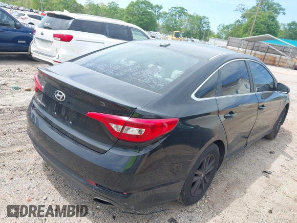 2015 Hyundai Sonata SE with VIN 5NPE24AF6FH155674, listed as a IAAI auction lot 42044580 with 233,802 mi miles and . Bid and sale history available at DreamBid. Image 4.