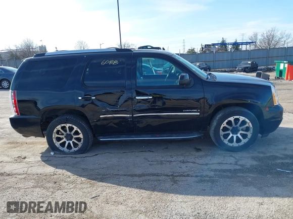 2013 GMC Yukon Denali with VIN 1GKS2EEF7DR347893, listed as a IAAI auction lot 41856088 with 126,213 mi miles. Bid and sale history available at carsss.com. Image 13.