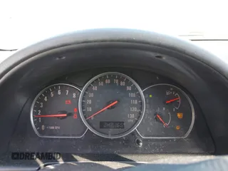 2005 Suzuki Grand Vitara LX z VIN JS3TD62VX54201211, wystawiony jako IAAI lot #42220221 z przebiegiem 242 165 mil mil oraz . Historia ofert i sprzedaży dostępna na DreamBid. Obrazek 7.