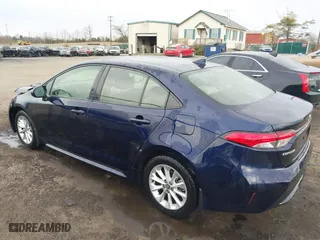 2021 Toyota Corolla LE with VIN JTDVPMAE2MJ155121, listed as a IAAI auction lot 41683464 with 205,384 mi miles. Bid and sale history available at carsss.com. Image 3.