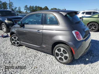 2016 FIAT 500e with VIN 3C3CFFGE7GT193152, listed as a Copart auction lot 45916535 with 62,485 mi miles and Clean Title. Bid and sale history available at carsss.com. Image 2.