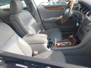 2005 Lexus ES 350 with VIN JTHBA30G555084023, listed as a IAAI auction lot 42701562 with 66,740 mi miles and . Bid and sale history available at DreamBid. Image 5.