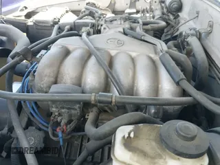 1998 Toyota 4Runner SR5 z VIN JT3GN86R5W0077433, wystawiony jako IAAI lot #42842936 z przebiegiem 346 329 mil mil oraz . Historia ofert i sprzedaży dostępna na DreamBid. Obrazek 12.