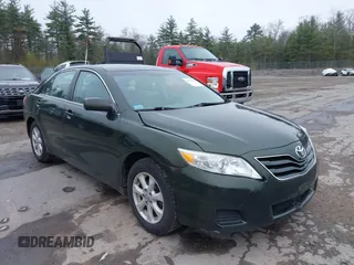 2011 Toyota Camry LE with VIN 4T4BF3EK1BR089092, listed as a IAAI auction lot 42179116 with 211,788 mi miles. Bid and sale history available at carsss.com. Image 1.
