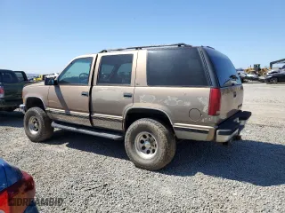 1995 Chevrolet Tahoe with VIN 1GNEK13K4SJ434901, listed as a Copart auction lot 49673995 with 23,917 mi miles and Clean Title. Bid and sale history available at carsss.com. Image 2.