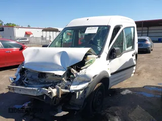 2010 Ford Transit Connect XLT z VIN NM0LS6BNXAT018246, wystawiony jako IAAI lot #41843335 z przebiegiem 43 052 mil mil oraz . Historia ofert i sprzedaży dostępna na DreamBid. Obrazek 2.